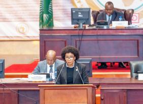 PAP Swears in New MPs During Opening of Plenary Session